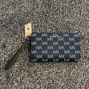 NWT Michael Kors Black and White Logo Wristlet